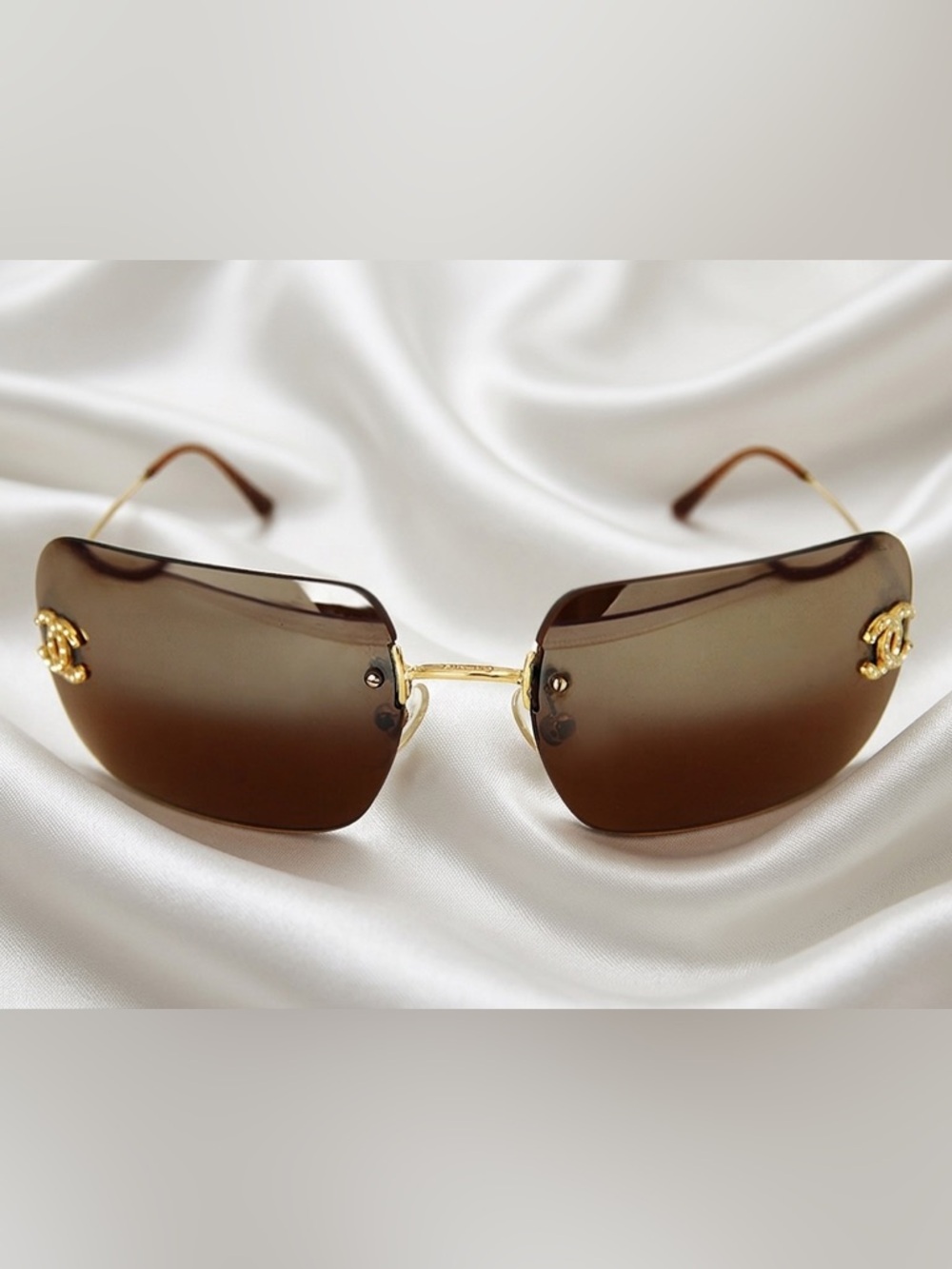 CHANEL Brown Rimless Sunglasses with Gold CC Accents - Picture 5 of 14